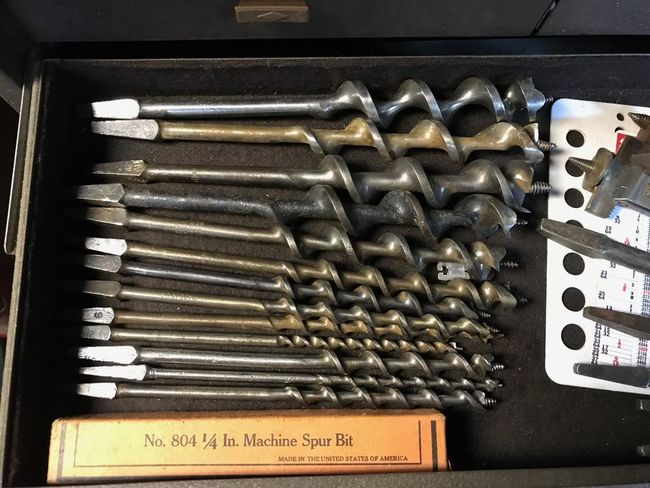 Auger bit drawer