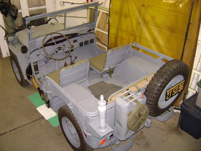1944_WILLYS_MB_USN_000324_BACK1