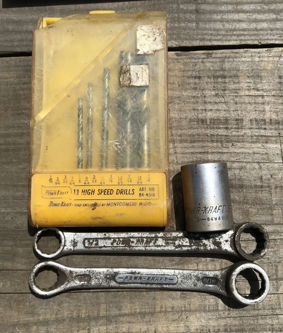 Powr-Kraft bit set, socket and wrenches