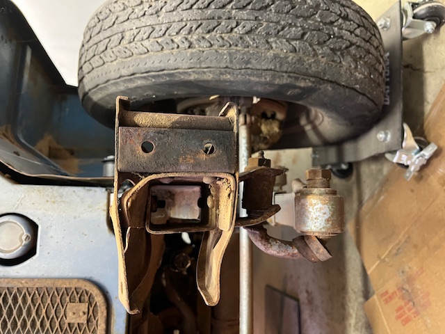 IMG_5322_Driver_Bumper_Horn