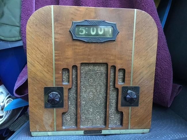 silvertone clock radio