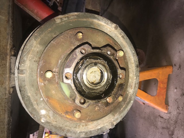 Drivers Side Hub