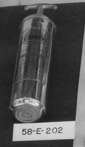 Fire_Extinguisher_closeup
