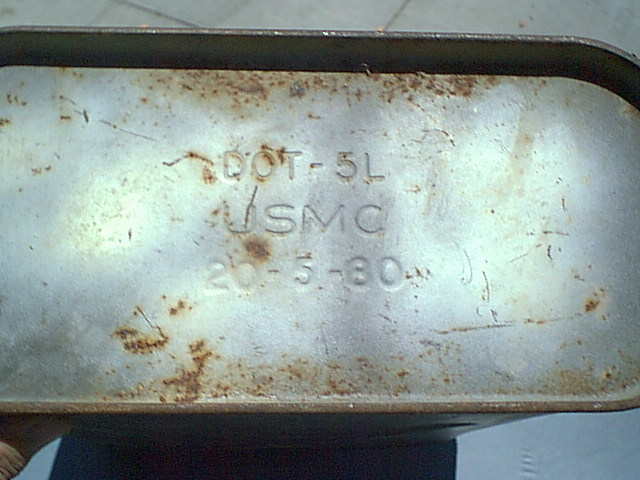 Gas_can_5_gal_USMC_1
