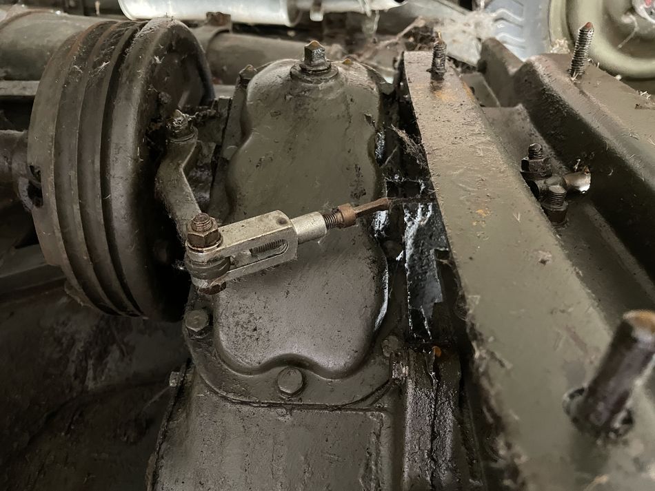 Internal expanding type hand brake cable routing issues - G503 Military ...