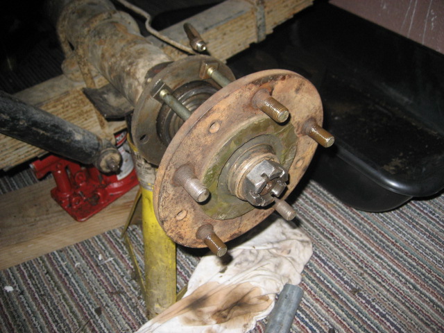 Pulling rear axle