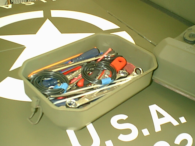Jacks_old_gas_can_8