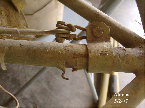 L4_seat_belt_attachment_to_fuselage_copy