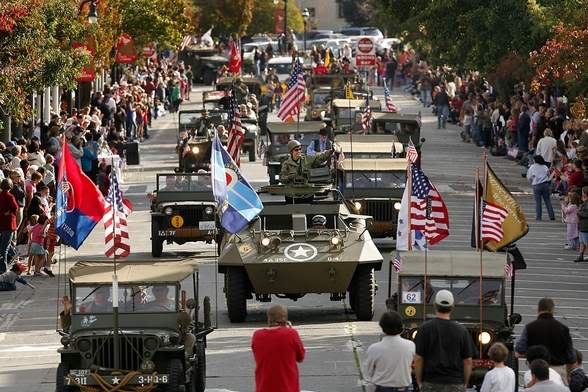 M20_Petaluma_Parade_2009