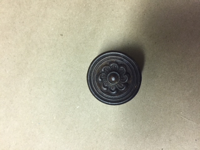 Silvertone_knob_3
