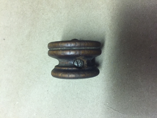 Silvertone_knob_5