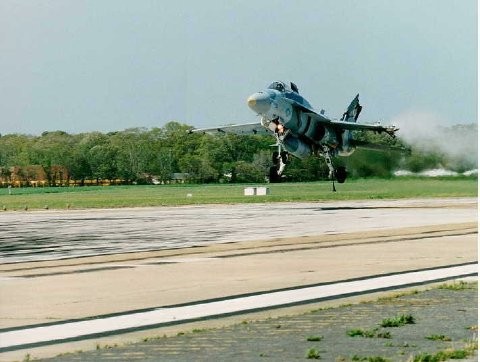 Top_Gun_Jet_1