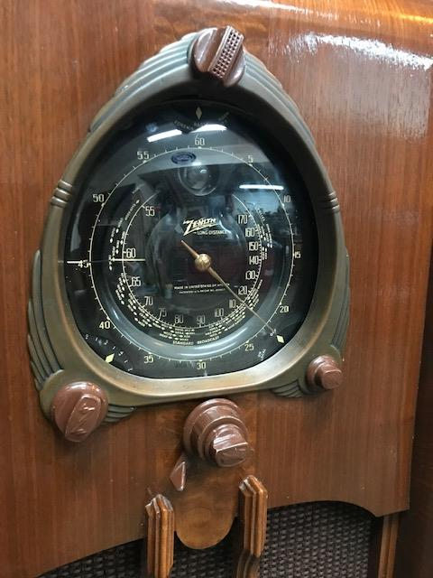 Zenith control knobs,