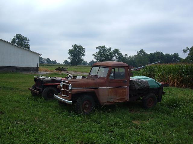 jeeps_waiting_for_transport2