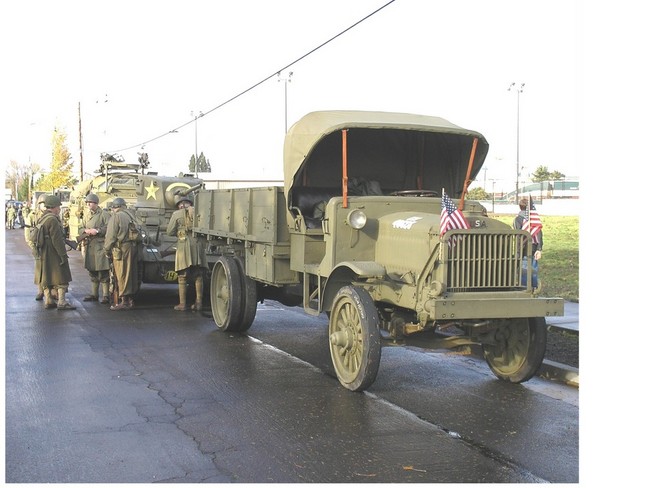 00-Vets_Parade_Albany-1