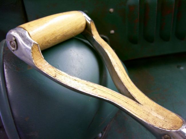 Salesman's Sample shovel handle