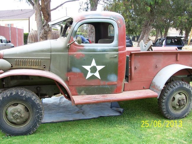 1941_Dodge_-_Hickam_Feild_003