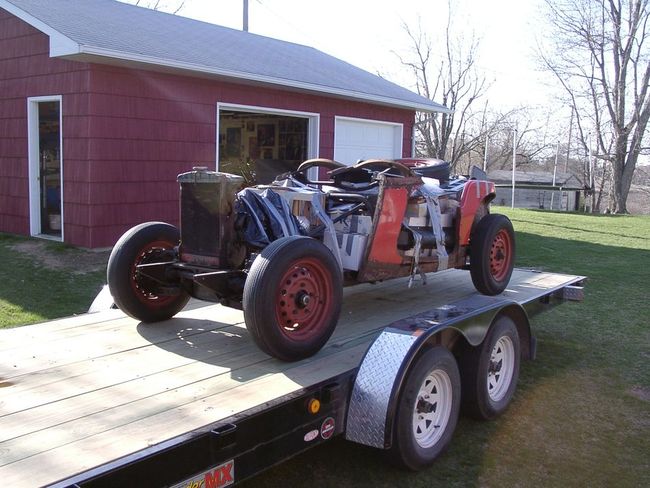 2004_04130018_mg_on_trailer
