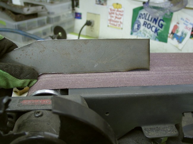 2005_10050001_gpw_sanding_metal