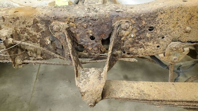 2025_06_09_14_LF_shackle_n_Frame