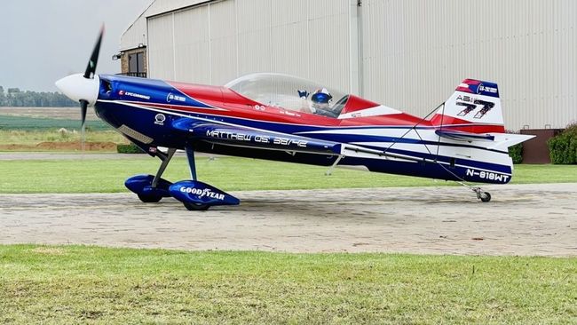 GILES 202 Unlimited Aerobatic Aircraft