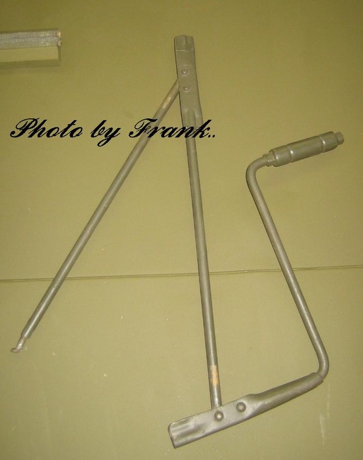 Handle 02