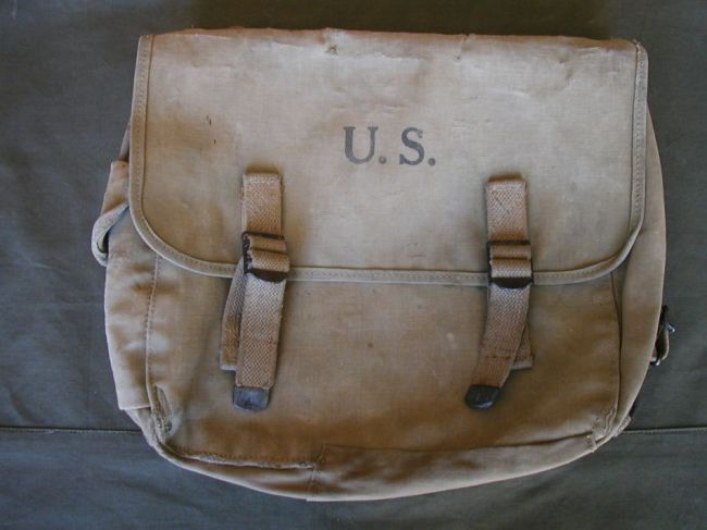 1942 Rubberized Mussette Bag