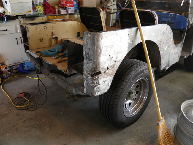 43_MB_rear_panel_area_52_