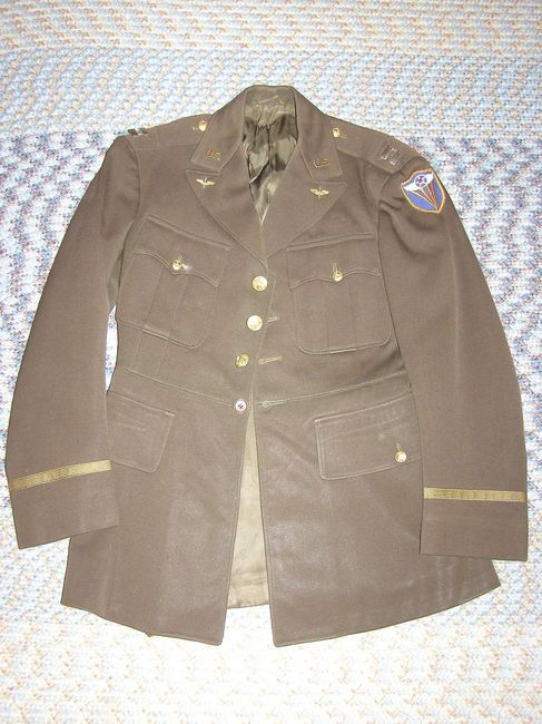 4th_AF_Officer_01