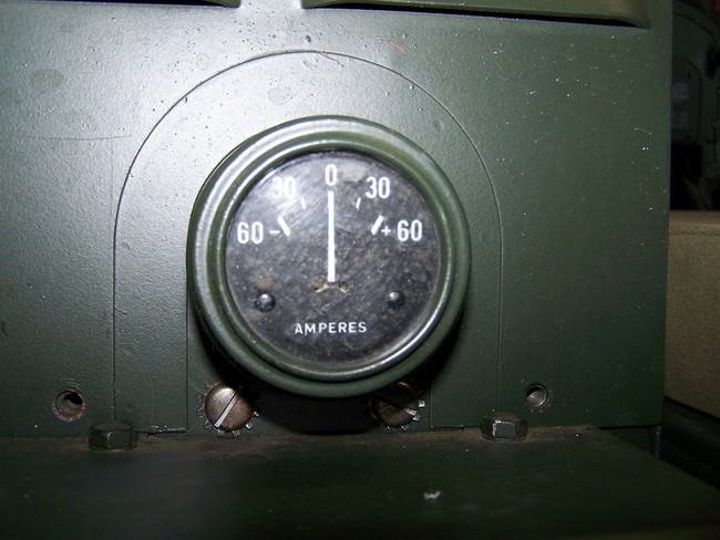 60_amp_jeep_gauge_009