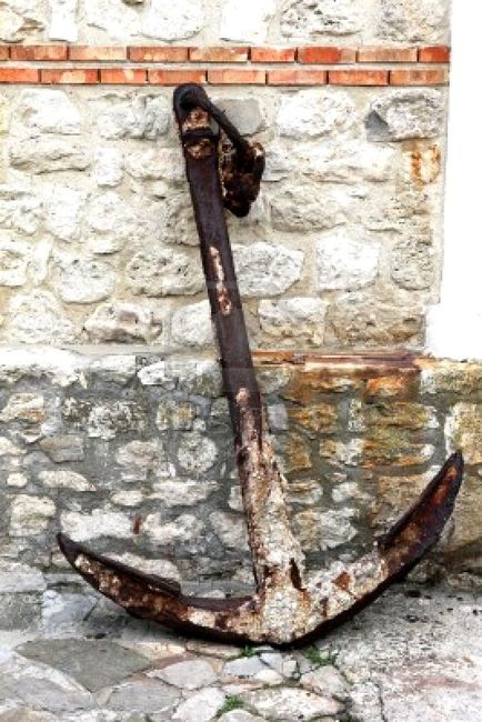 9275475-boat-anchor