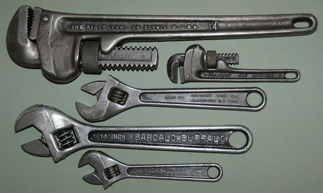 Adjustable Pipe &amp;amp; Cresent Wrenches