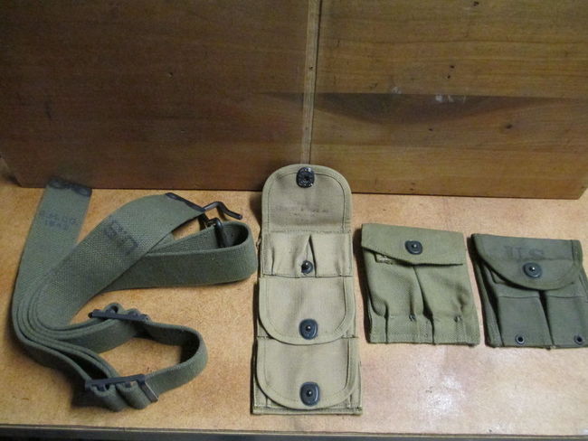 Ammunition_Pouches_Sling