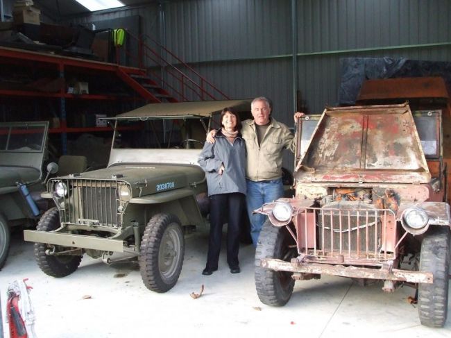 Bantam_with_the_proud_owners_in_shed