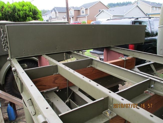 Bed_Sides_Installed_3_