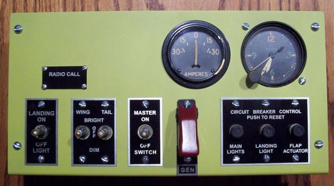 CG-15A_Instrument_Panel_05