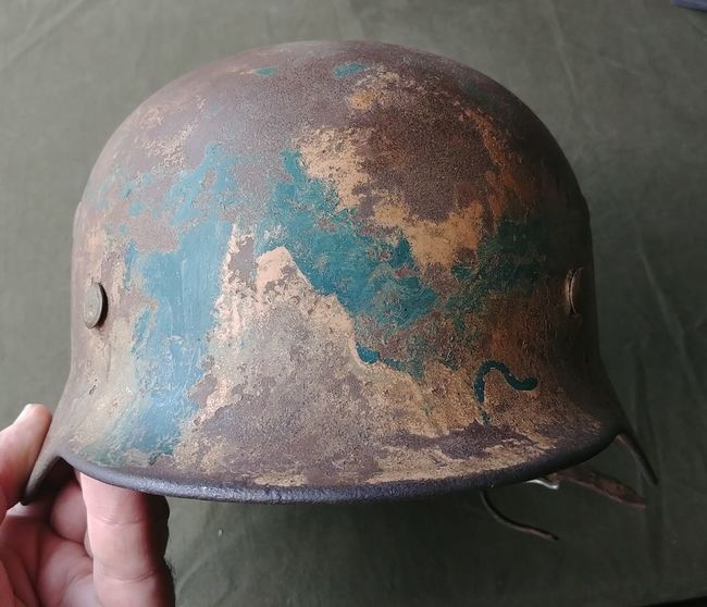 Camouflage_German_M35_Helmet_front