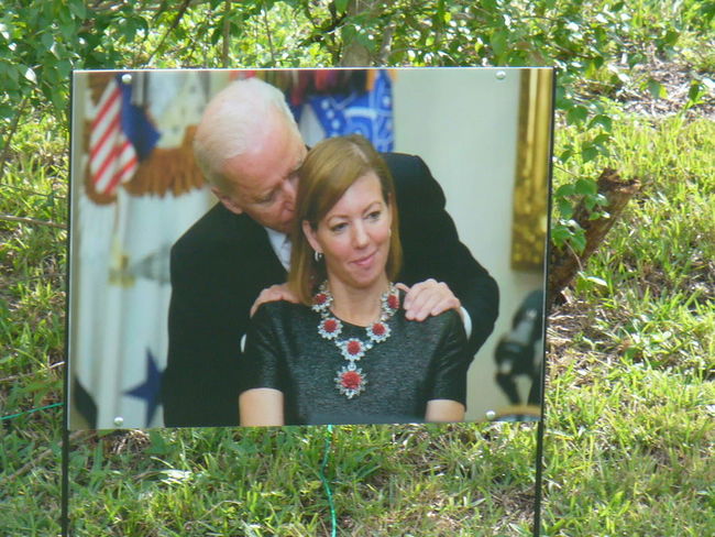 Neighbor response to Biden sign