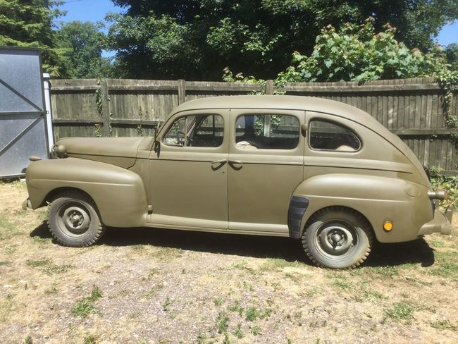 Ford 21a Staff car