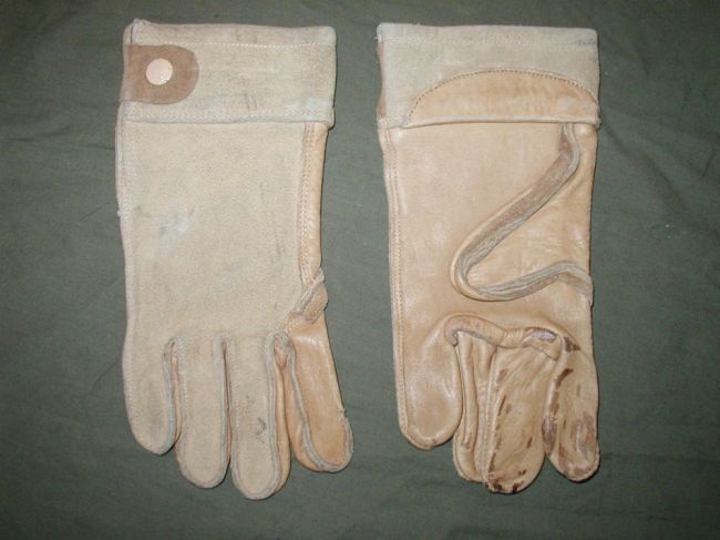 Pre-War U.S. Army Gloves