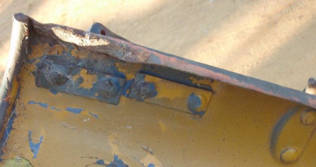 Ford GP 9609 hood