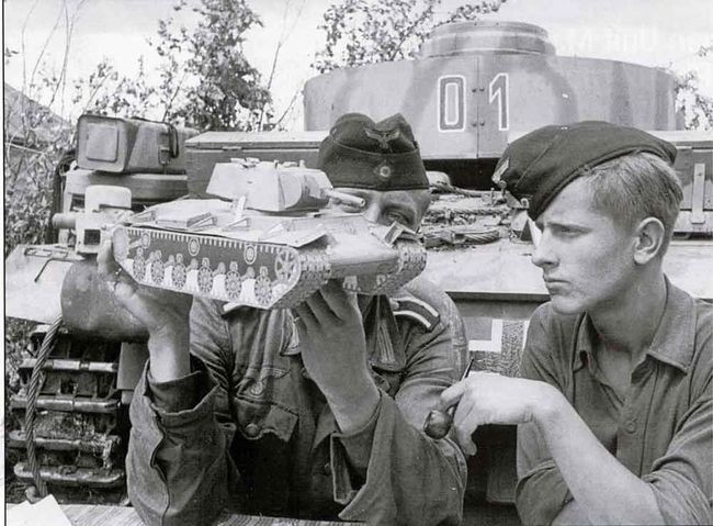 German_Panzer_Paper_Training_Model