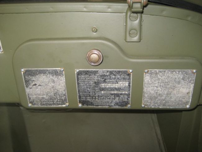 Glove_Box_Data_Plates