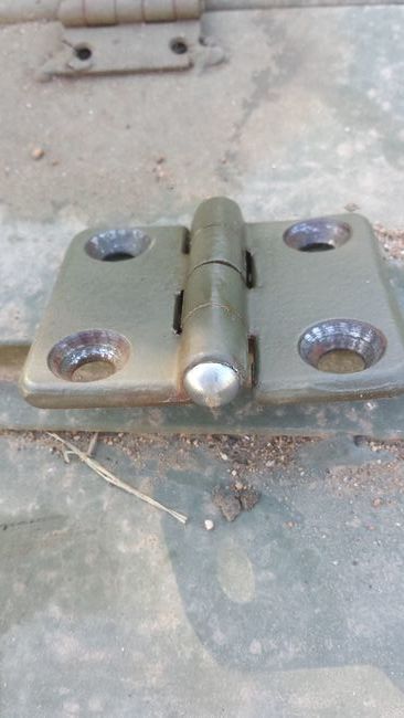 Hinge_pin_repair_2_