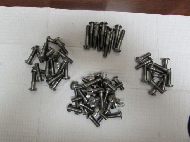 Truss bolts for hand cary