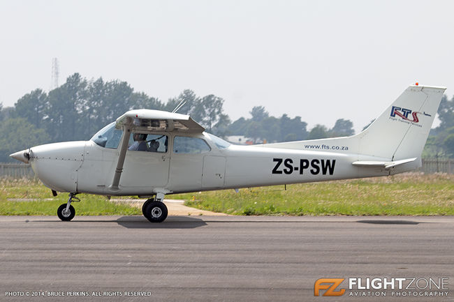Cessna 172 Skyhawk ZS-PSW Grand Central Airport FAGC