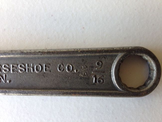 Diamond calk wrench