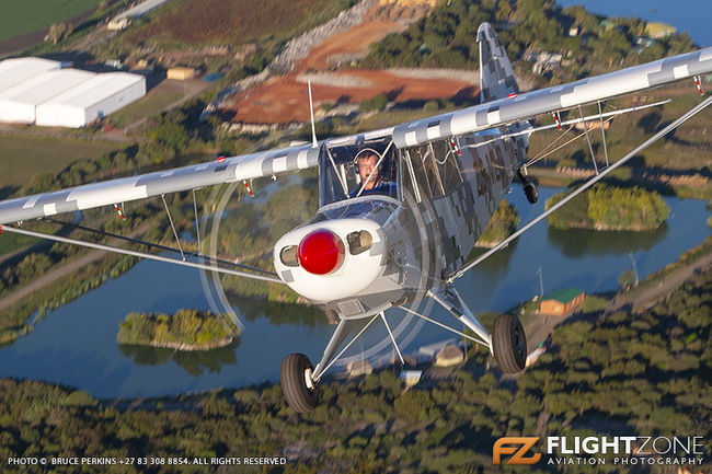 Aviat Husky ZS-MLG Coves Airfield
