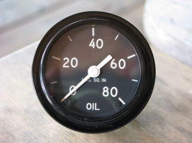 nos oil gauge 1945
