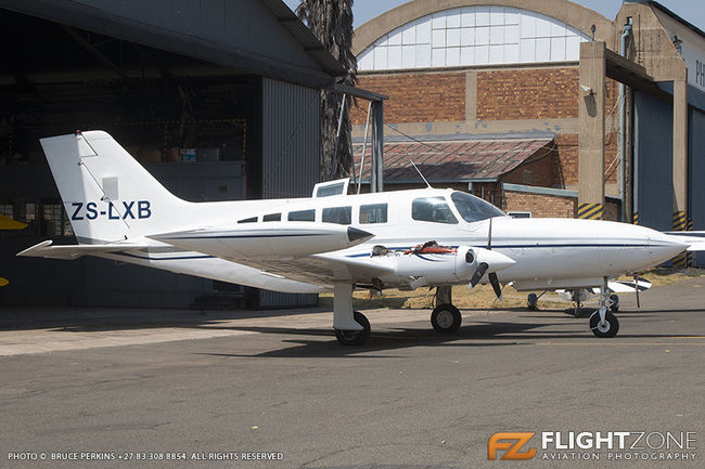 Cessna 402B ZS-LXB Rand Airport FAGM 402